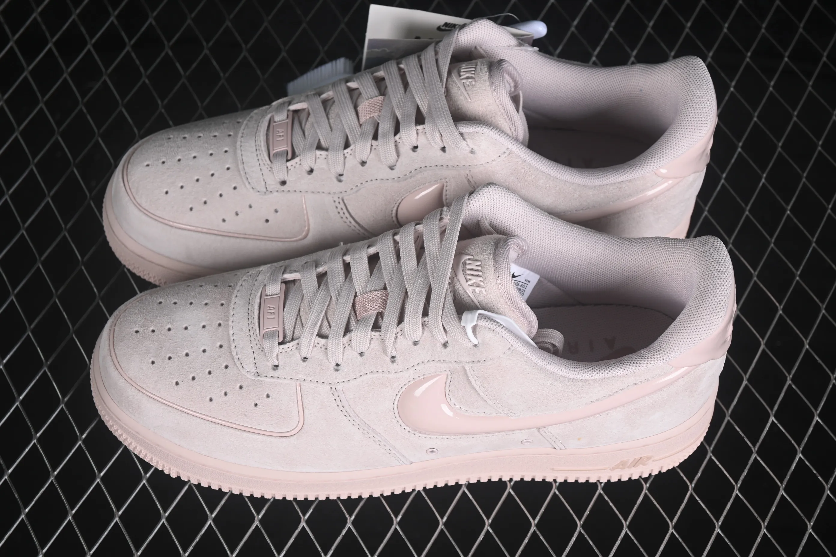 All categories Nk Air Force 1 Air Force series Nk Air Force 1 Low Air Force low-top Nike Air Force 1'07 Low Air Force 1 low-top casual sneakers HV4406-601
